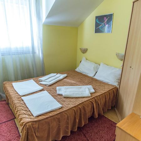 Villa Elena Belgrad Exteriör bild