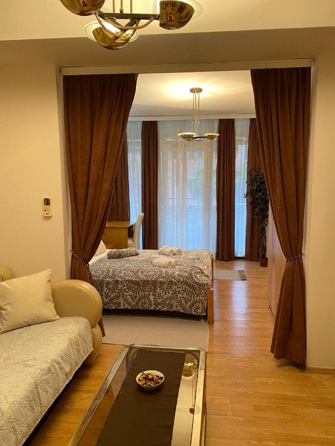 Villa Elena Belgrad Exteriör bild