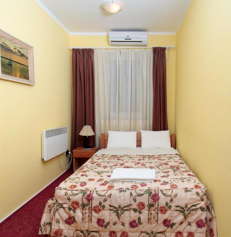 Villa Elena Belgrad Rum bild