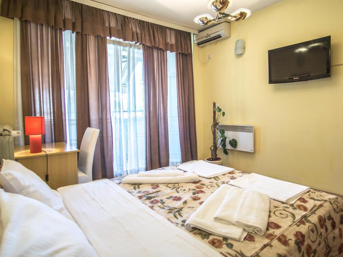 Villa Elena Belgrad Exteriör bild